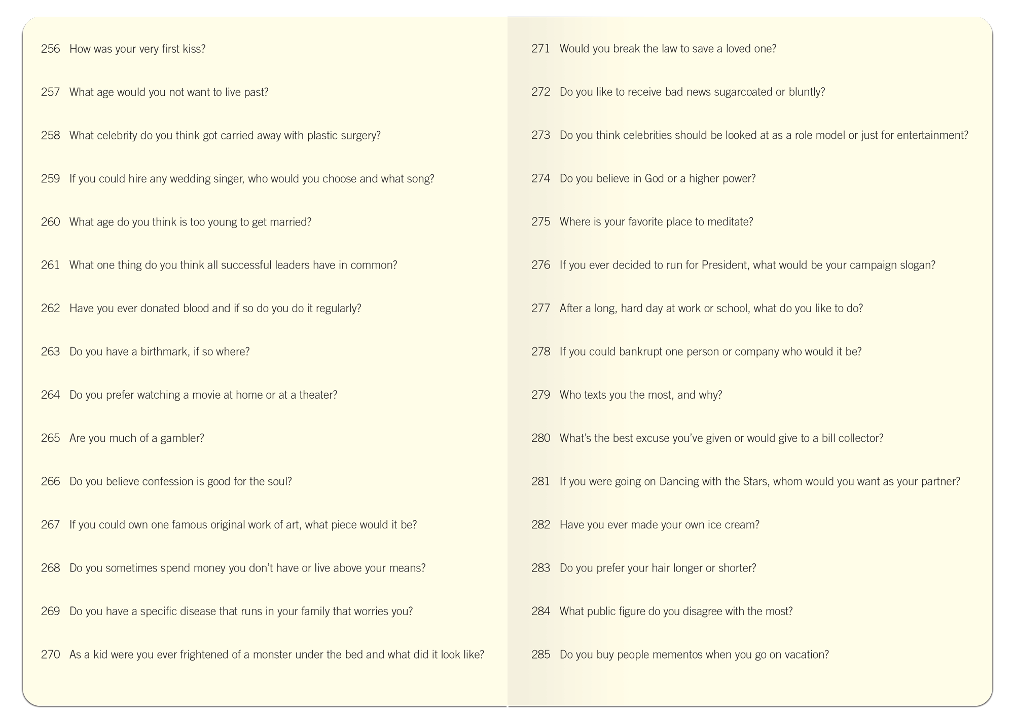 3000 Questions About Me Spread 2
